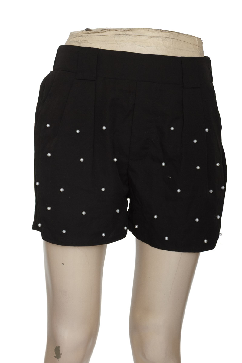 Short color Negro - Closeando