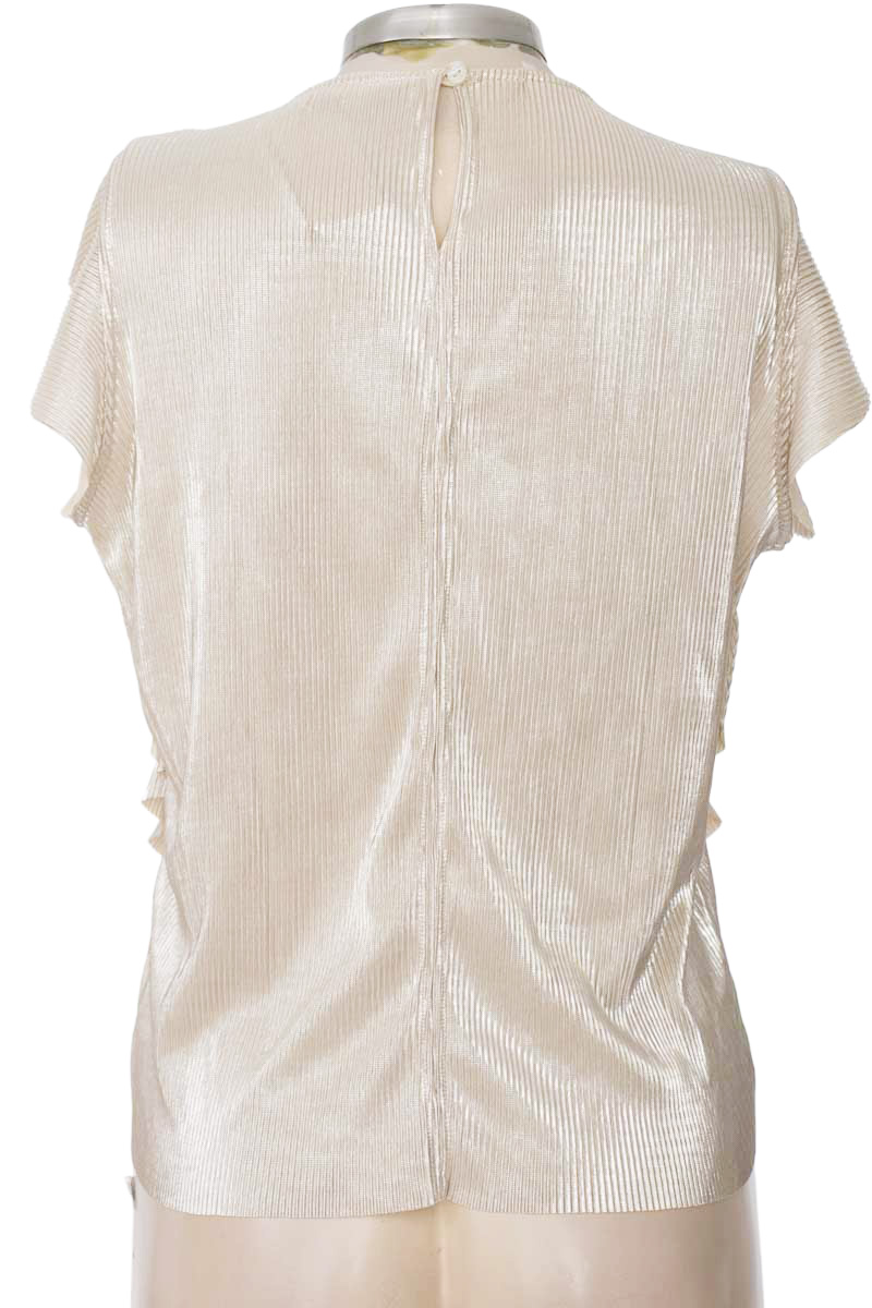 Top / Camiseta color Beige - Basement