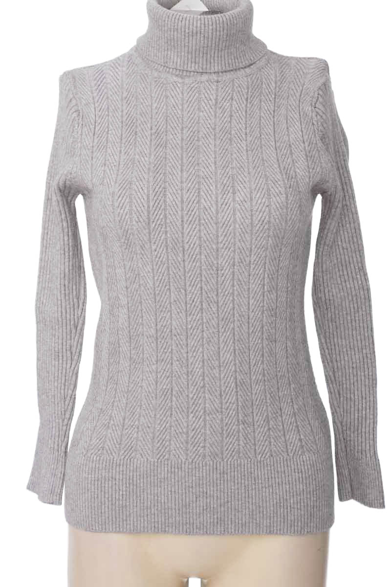 Sweater color Gris - Closeando