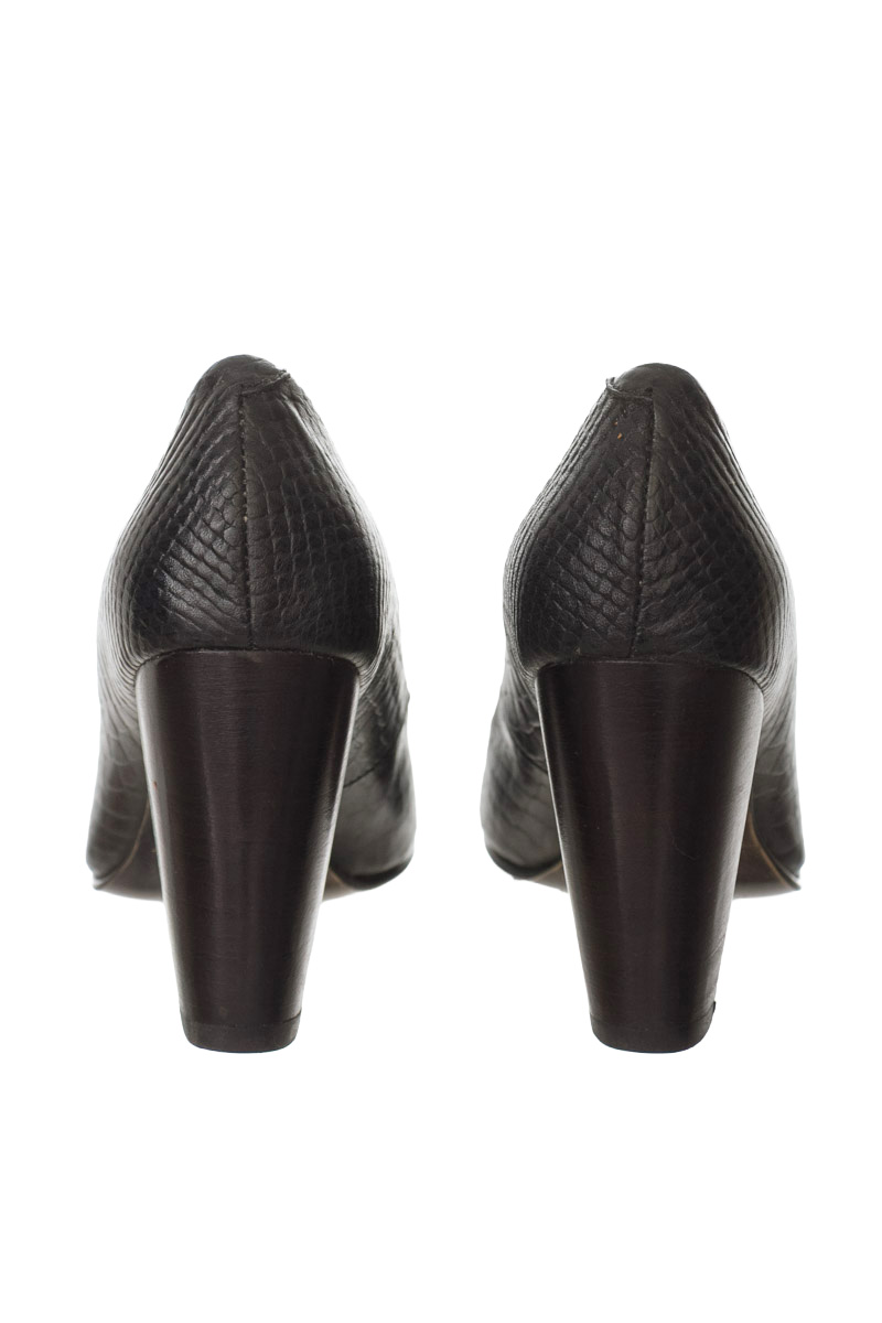 Zapatos color Negro - Basement