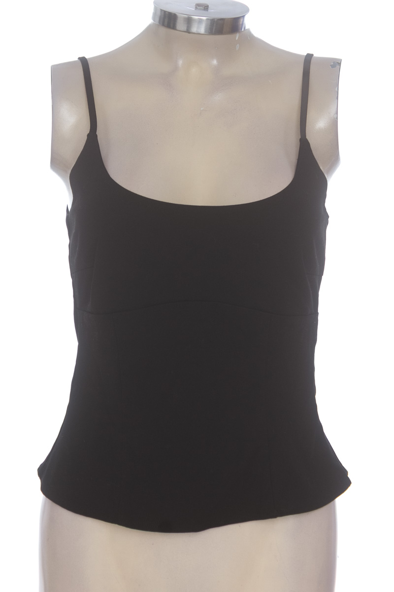 Top / Camiseta color Negro - Divided