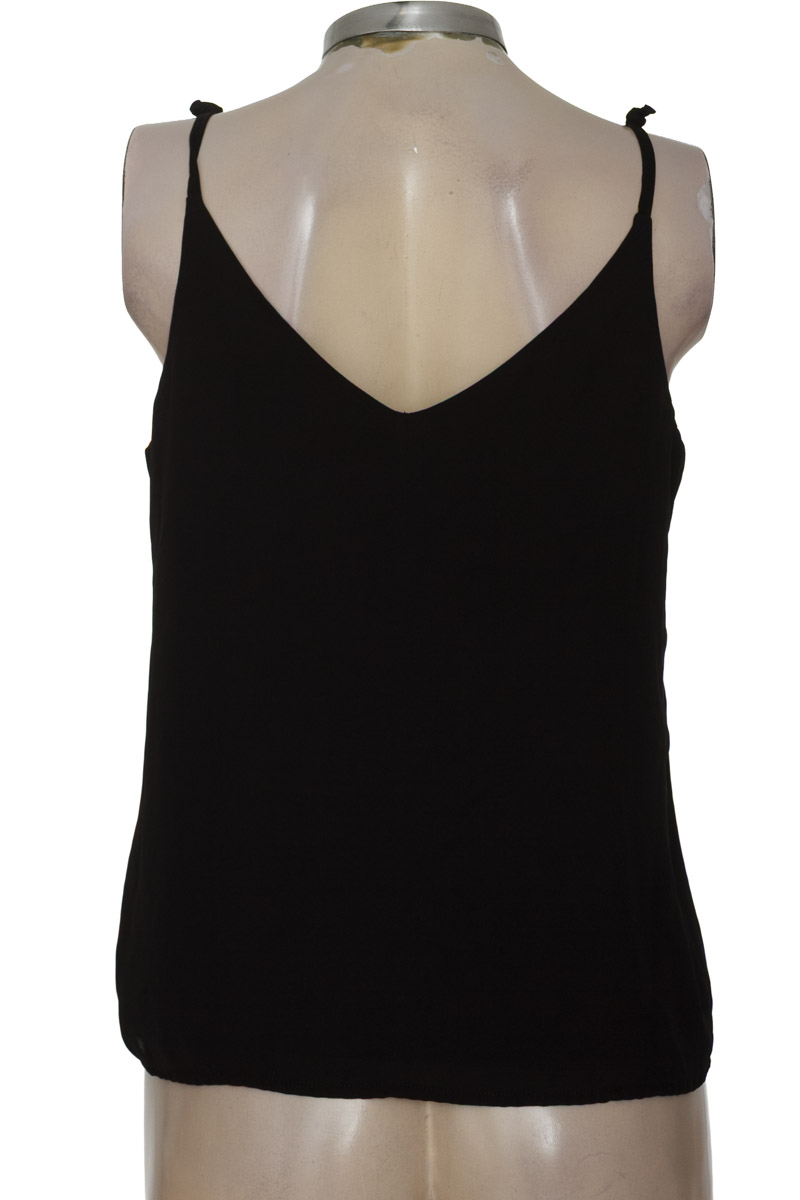 Top / Camiseta color Negro - Arkitect