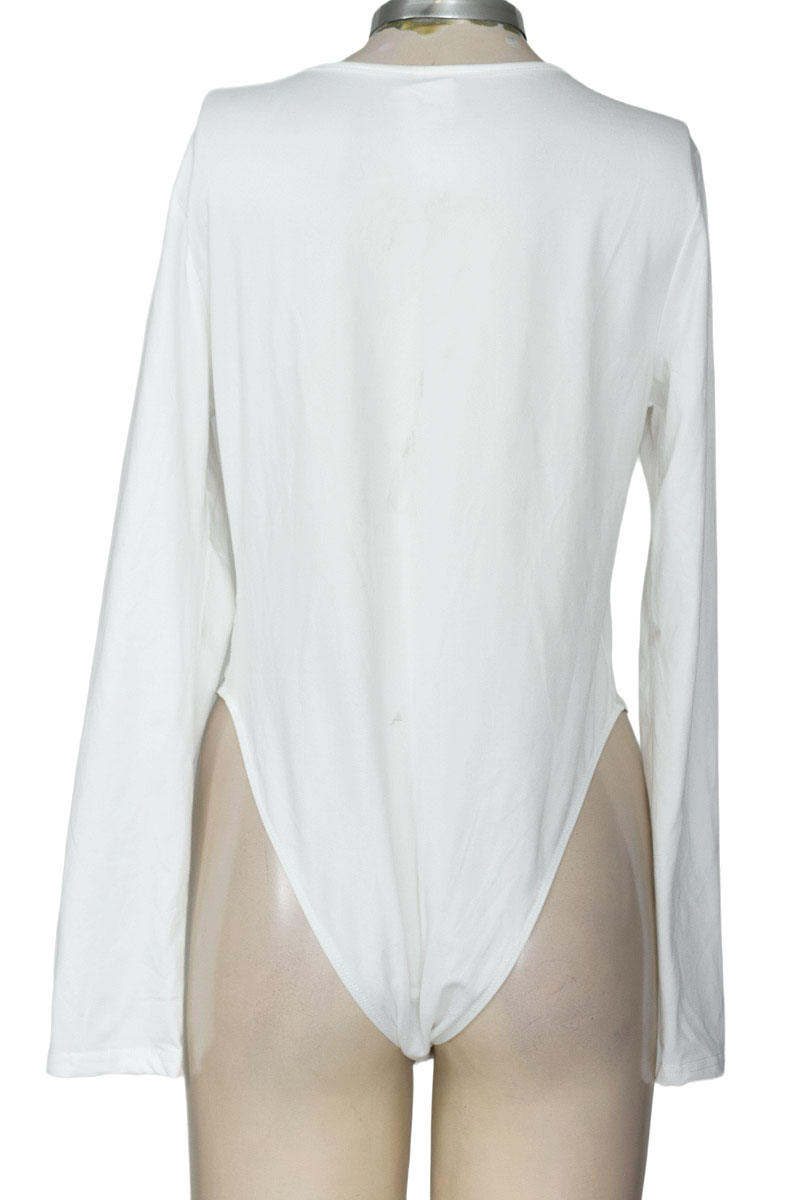 Top / Camiseta color Blanco - Closeando