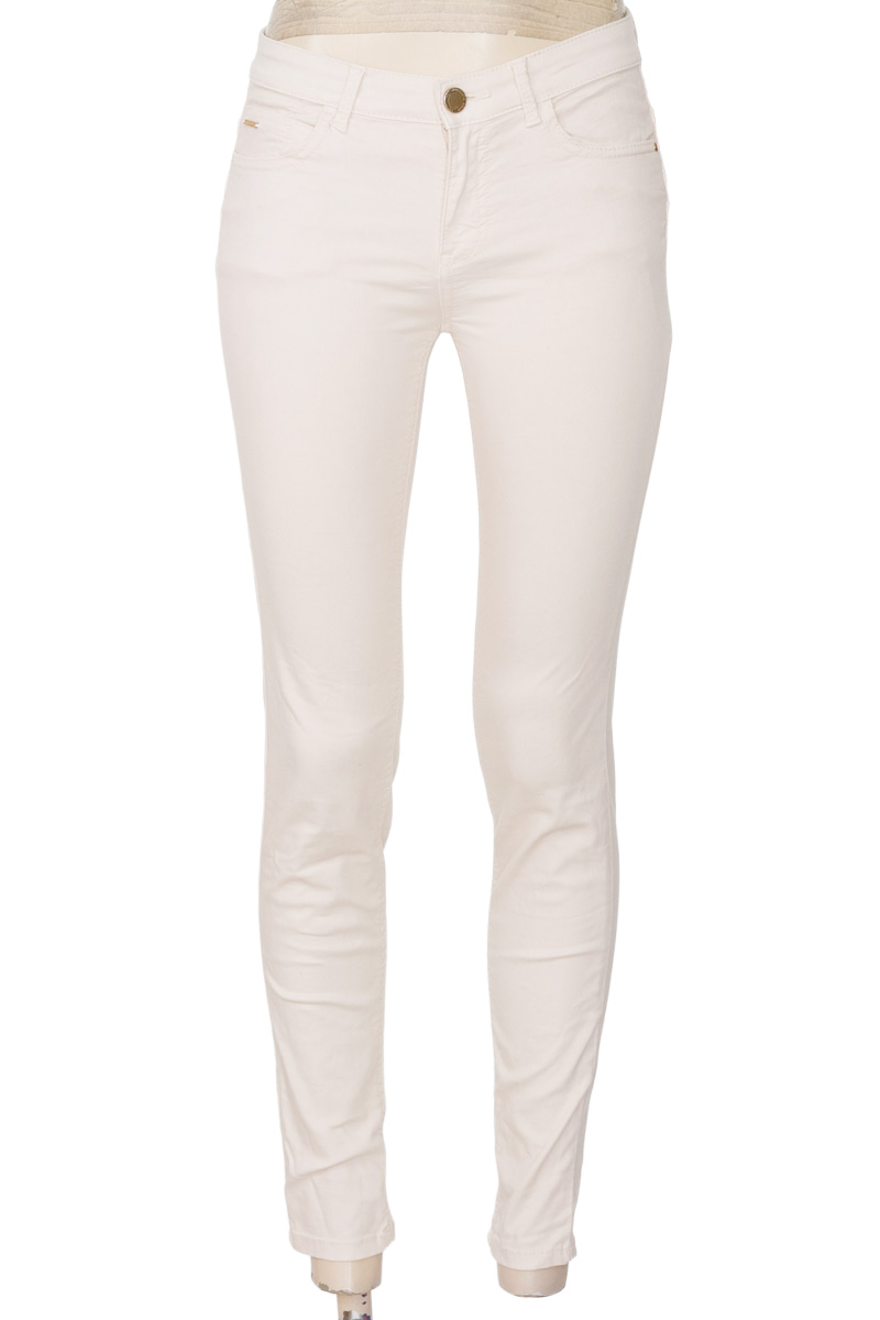 Pantalones color Beige - Stradivarius