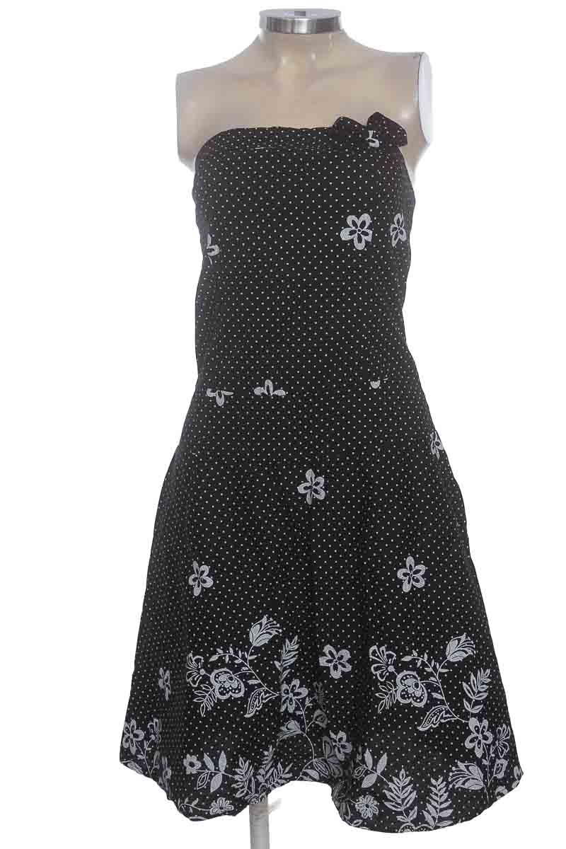Vestido / Enterizo color Negro - Closeando