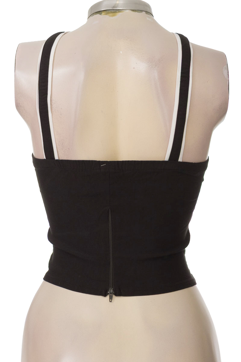 Top / Camiseta color Negro - Divat