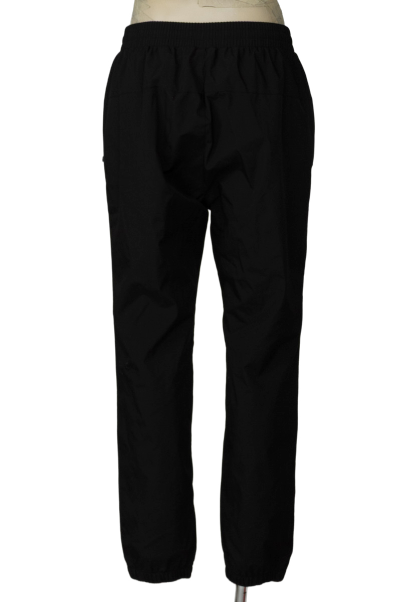 Ropa Deportiva color Negro - Lacoste
