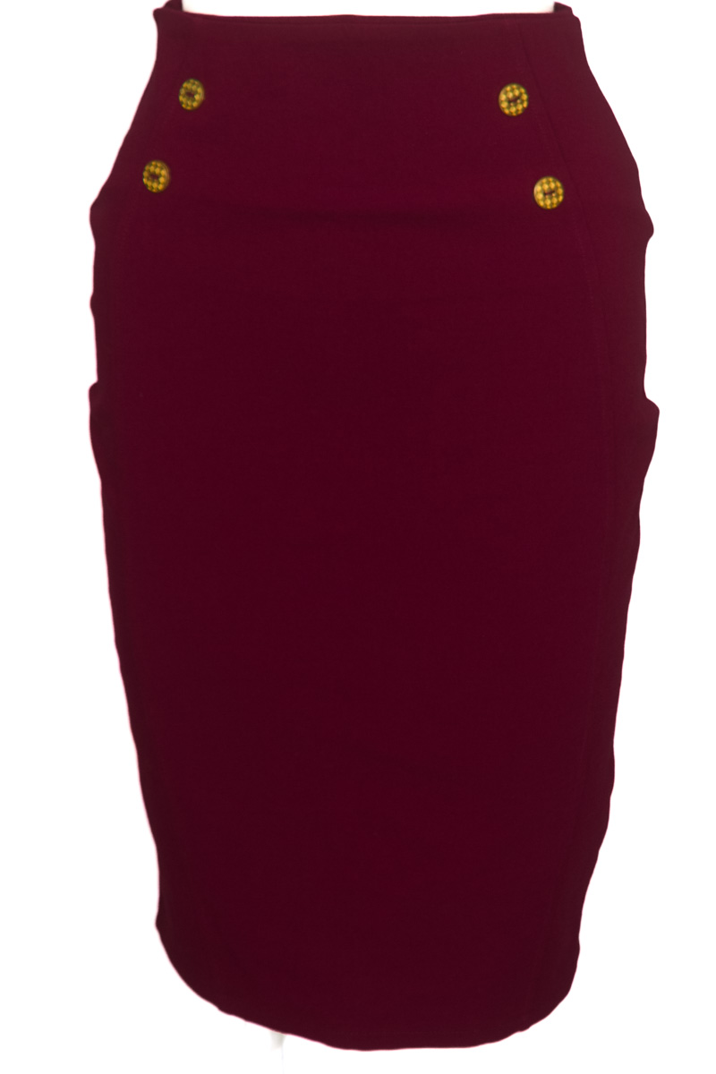 Falda color Vinotinto - Closeando