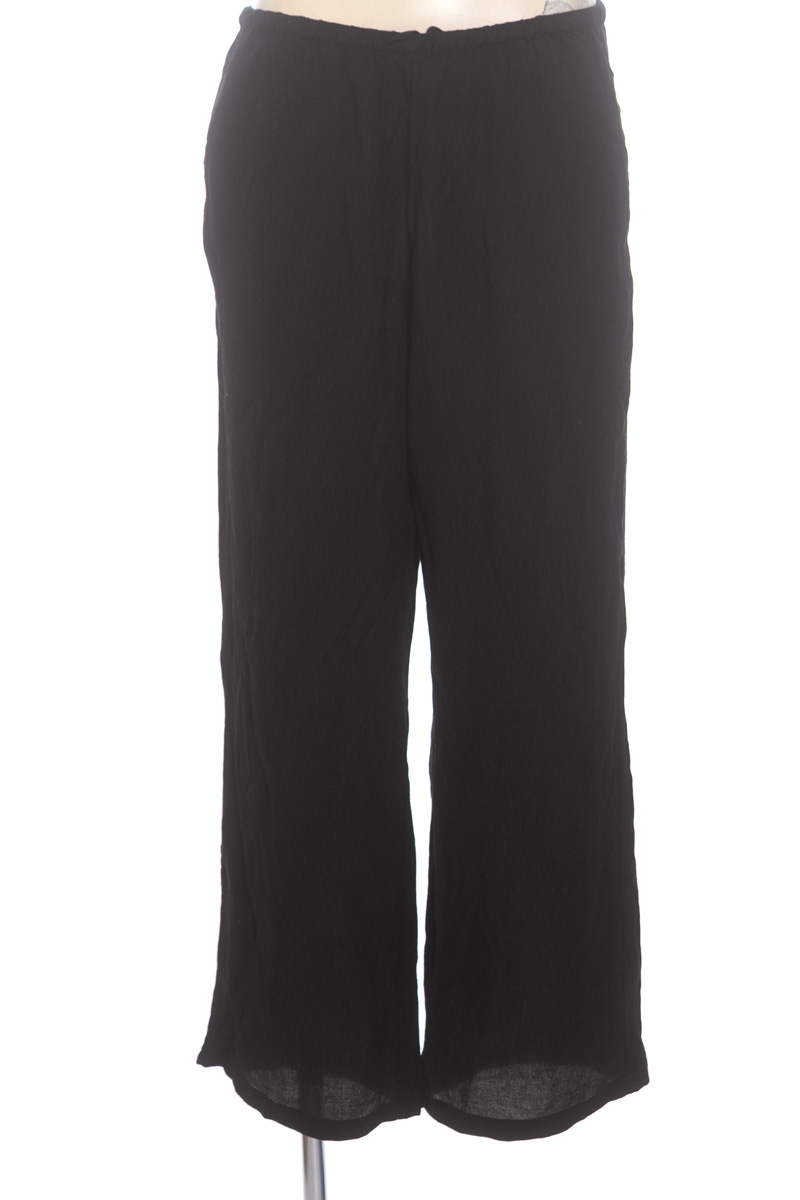 Pantalones color Negro - Divided by H&M