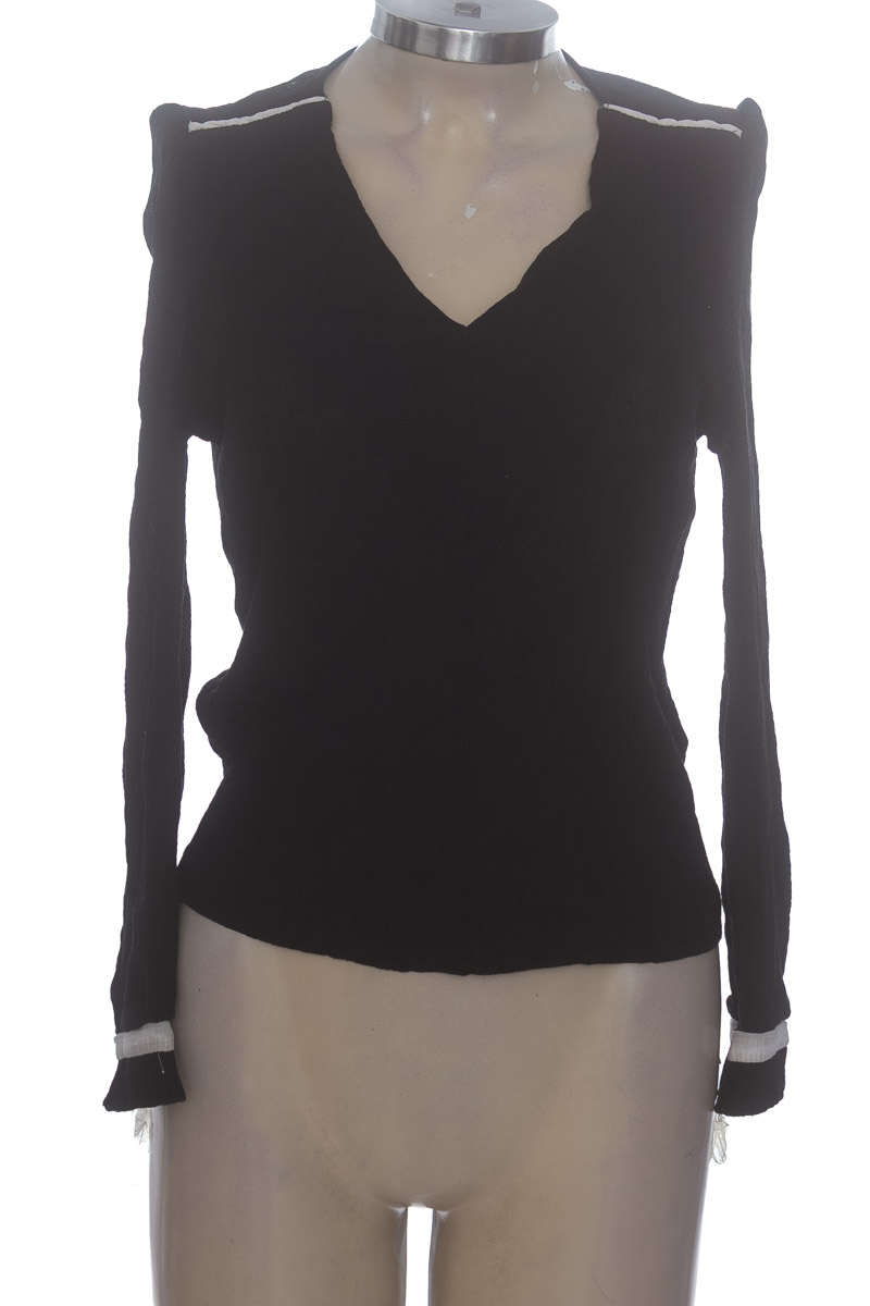 Blusa color Negro - Basement