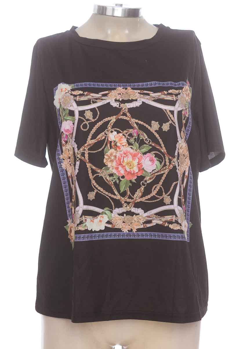 Top / Camiseta color Negro - Shein