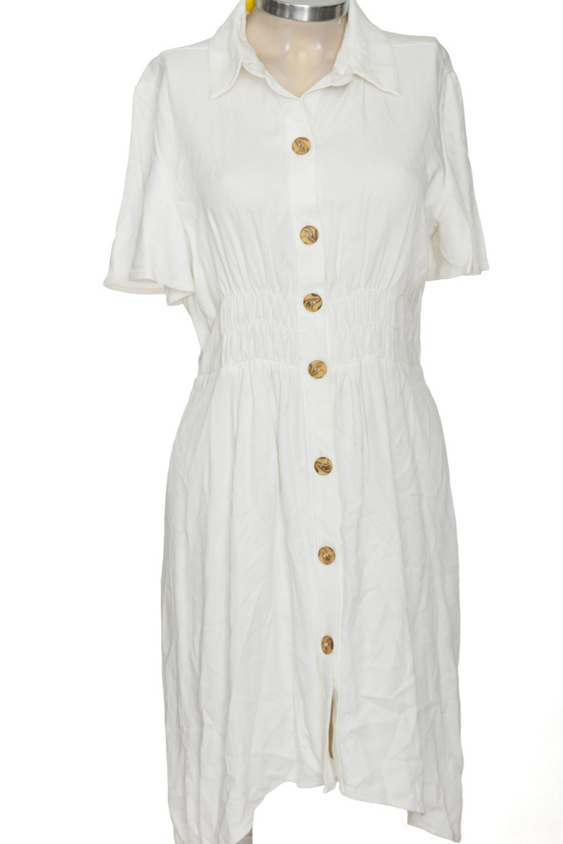 Vestido / Enterizo color Blanco - Arkitect