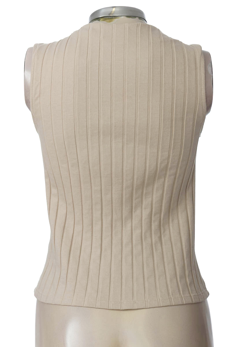 Top / Camiseta color Beige - University Club