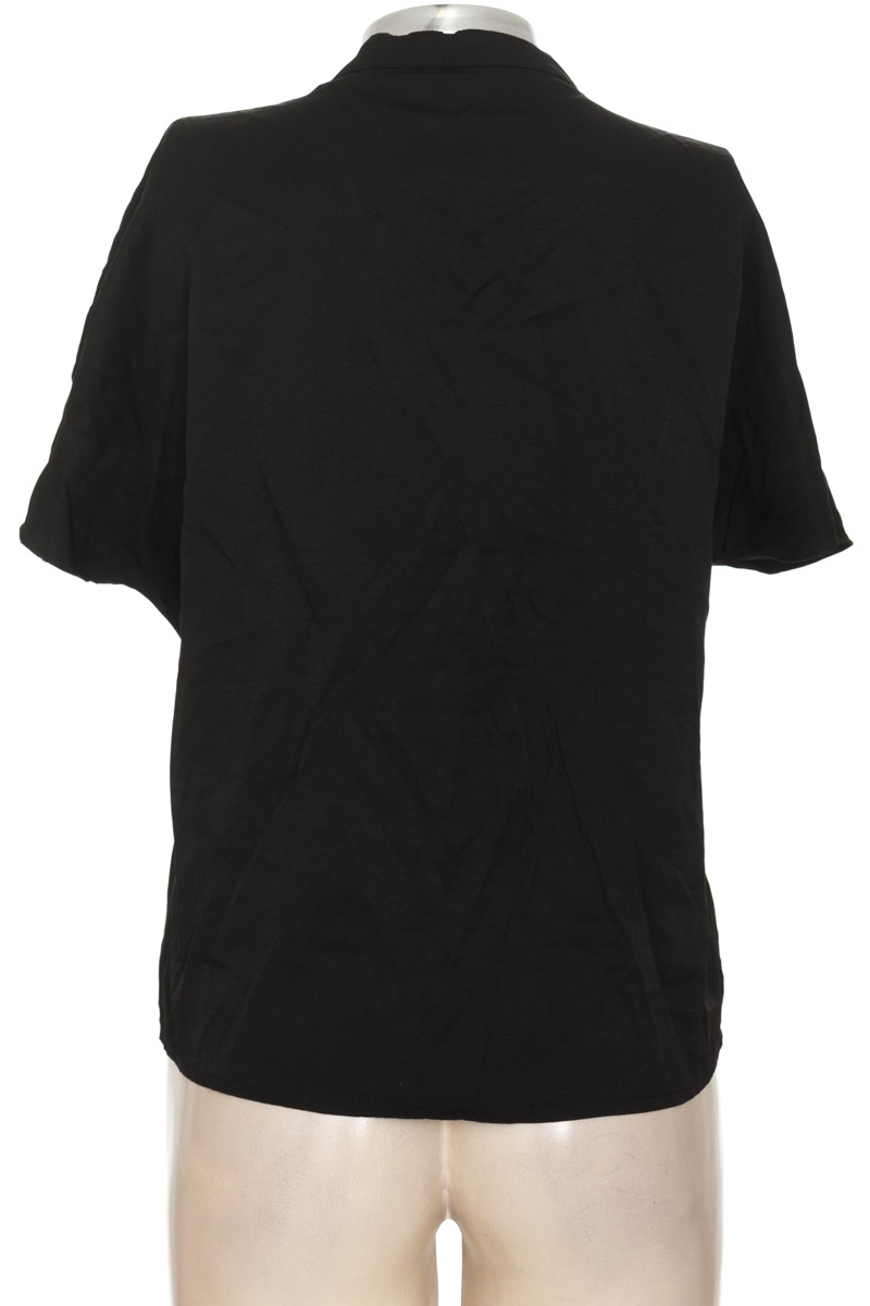 Blusa color Negro - Closeando