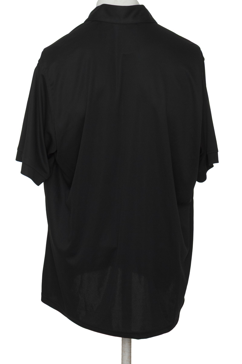 Polo color Negro - Closeando