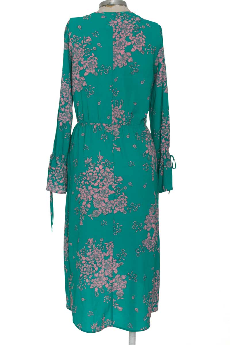 Vestido / Enterizo color Verde - Divided