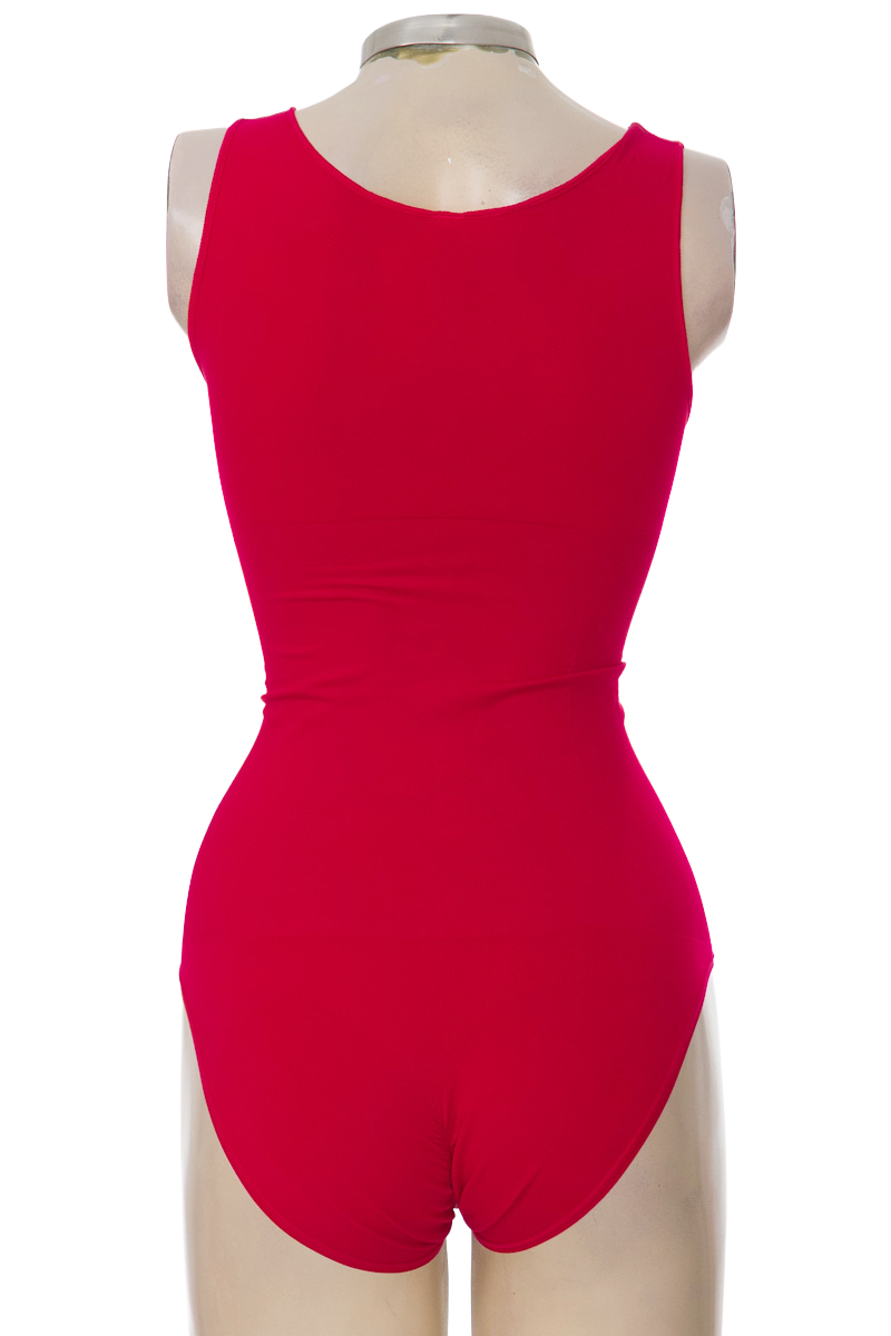 Top / Camiseta color Rojo - Tall
