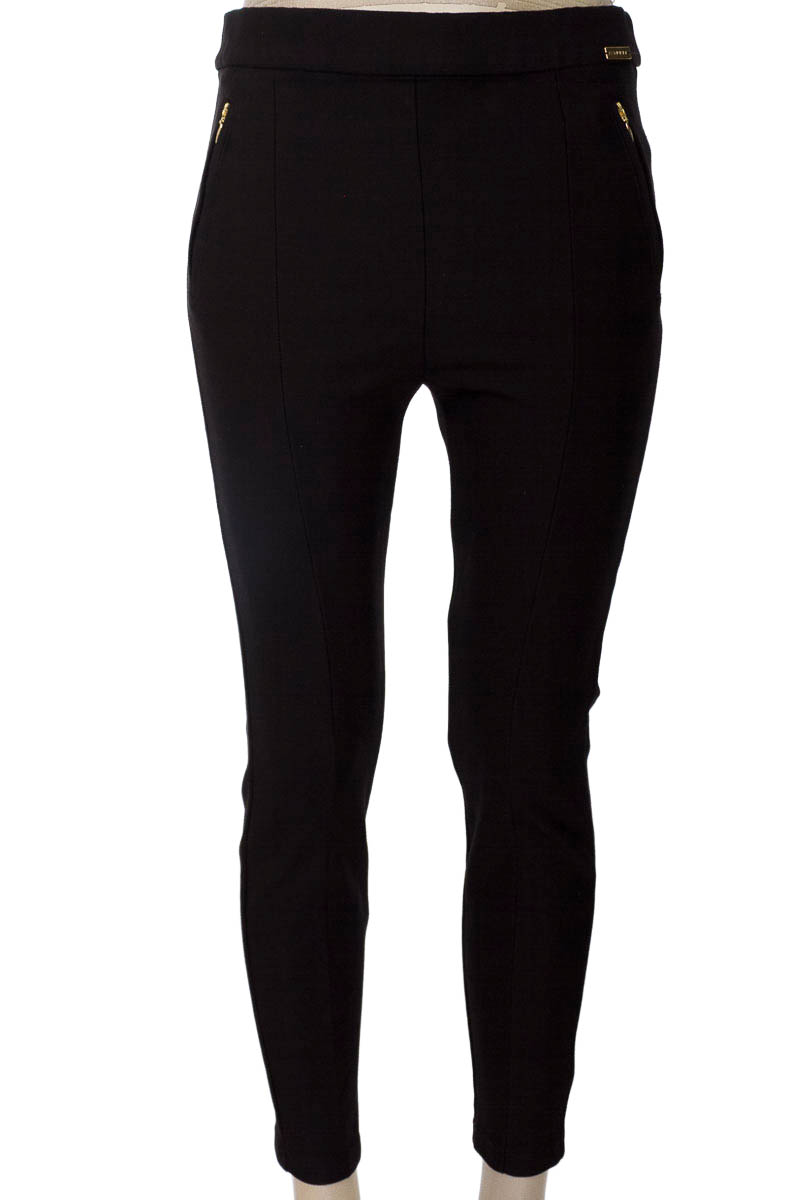 Pantalones color Negro - Esprit