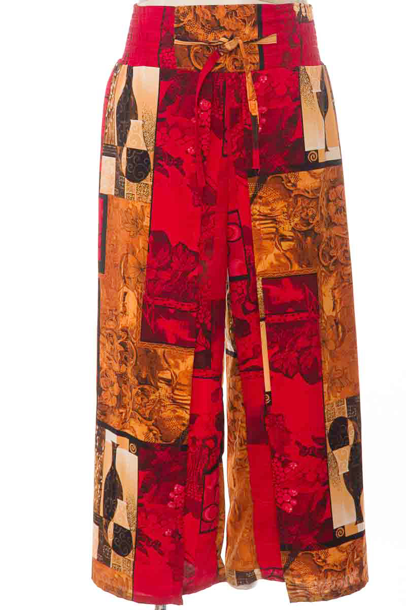 Pantalones color Rojo - Closeando