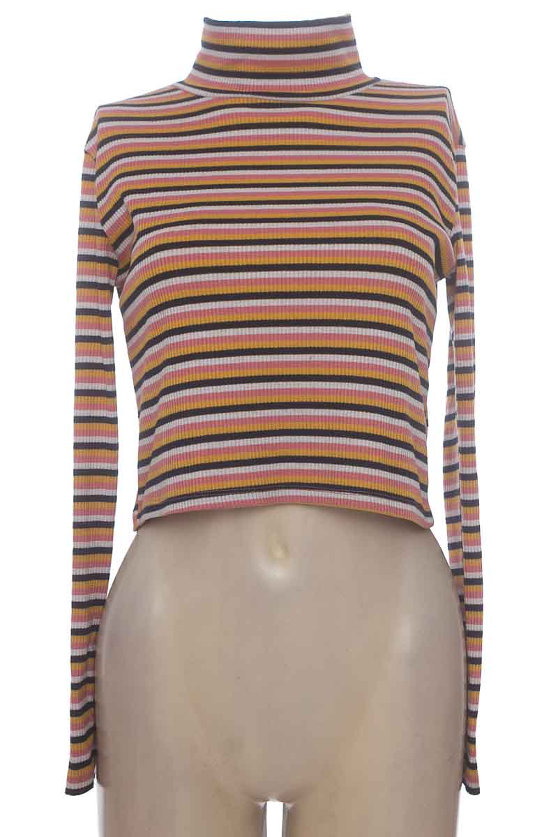 Top / Camiseta color Rosado - Divided by H&M