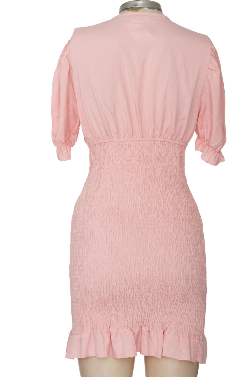 Vestido / Enterizo color Rosado - SUYE