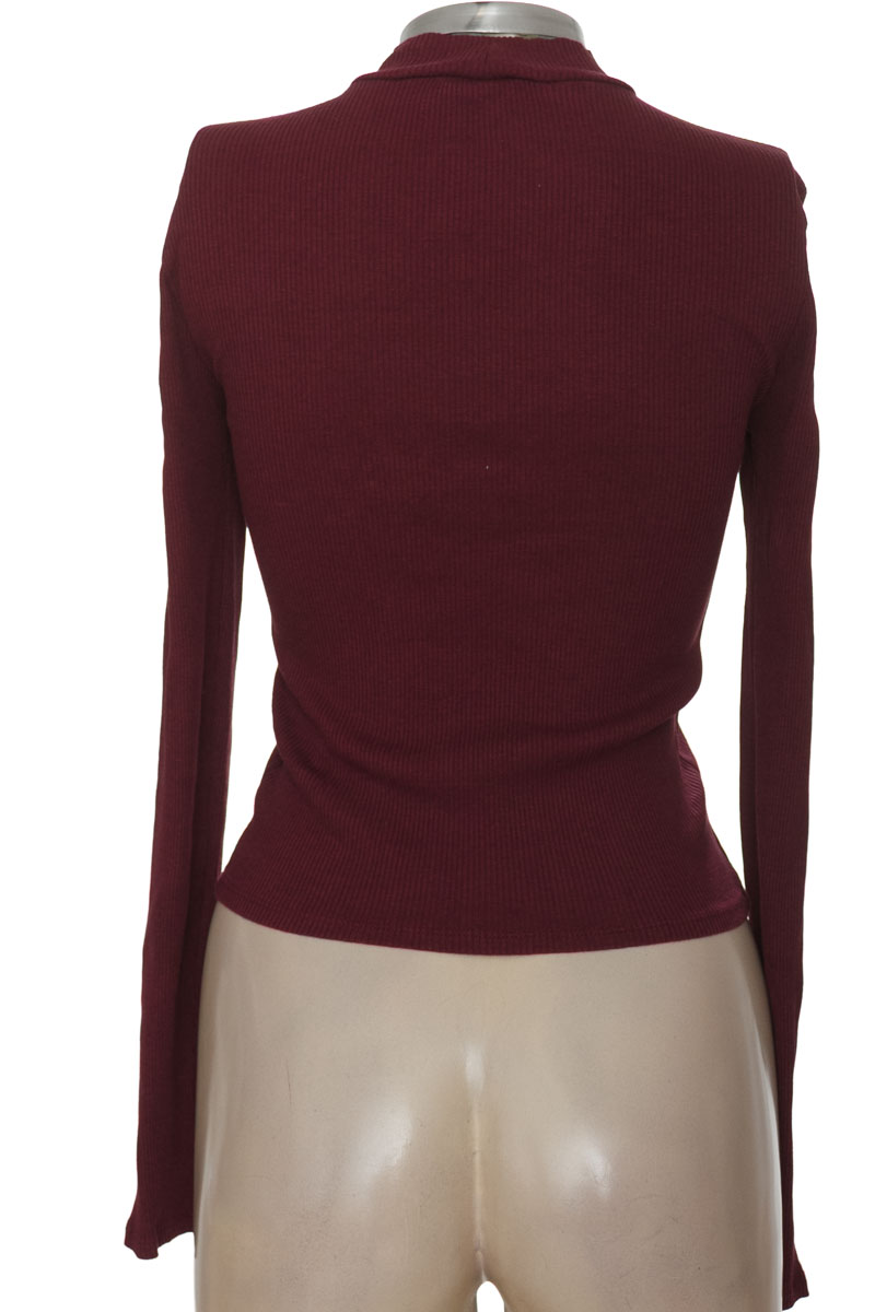 Top / Camiseta color Vinotinto - Express
