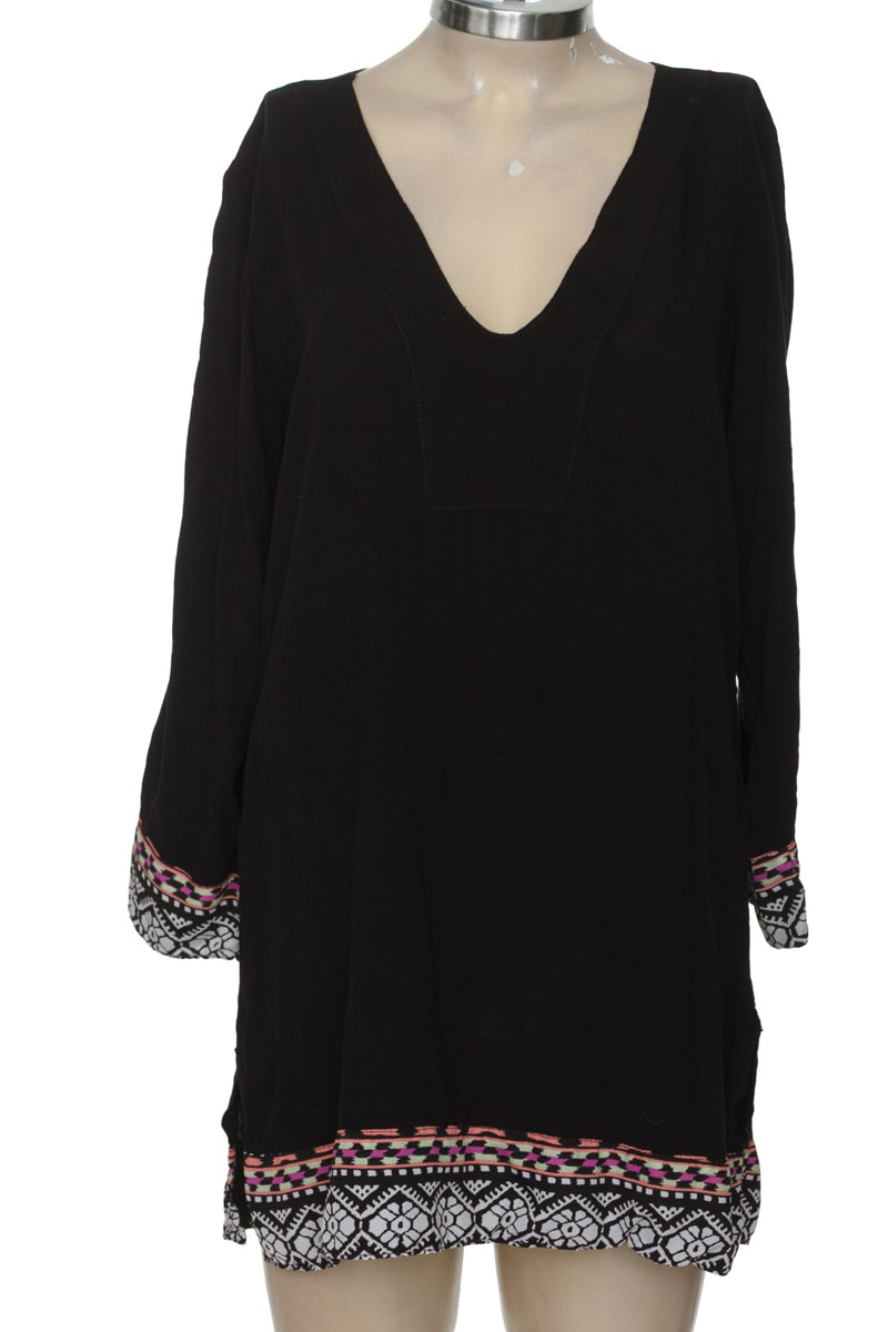 Blusa color Negro - Amarena