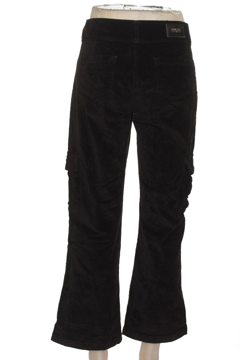 Pantalones color Negro - Inruzz