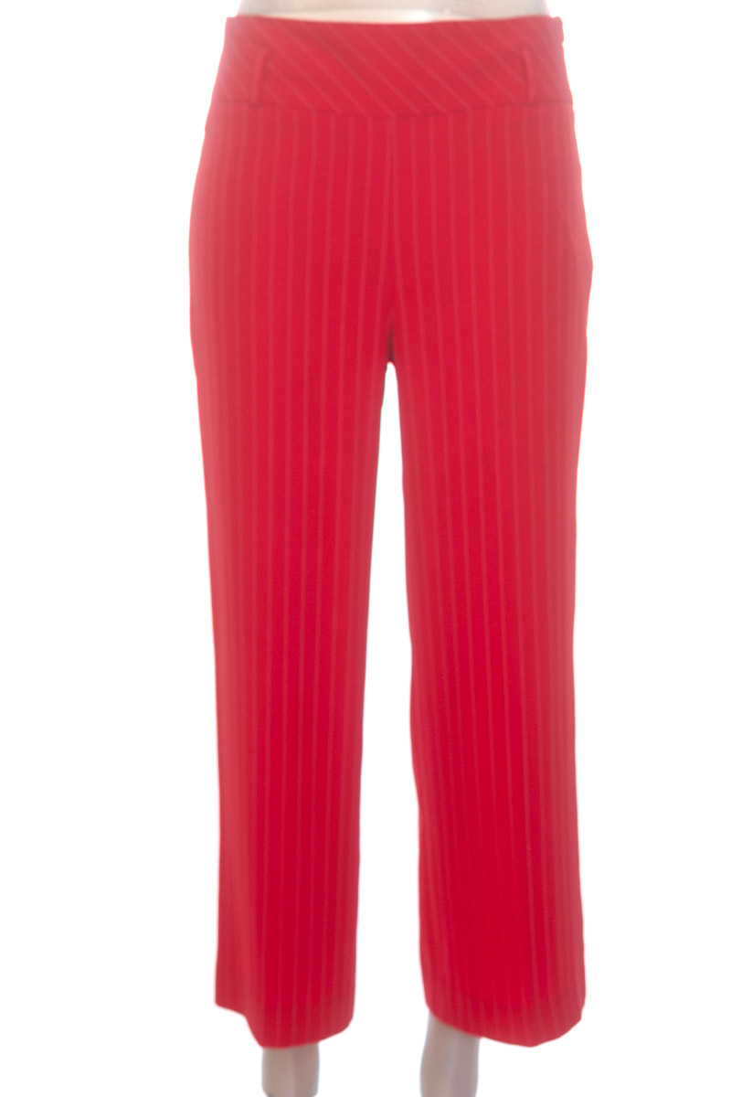 Pantalones color Rojo - XUSS