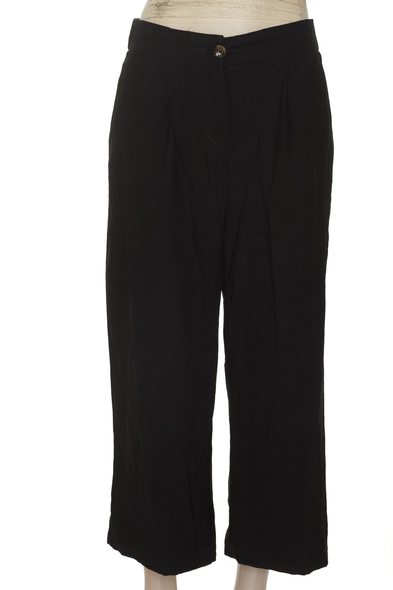 Pantalones color Negro - Basement