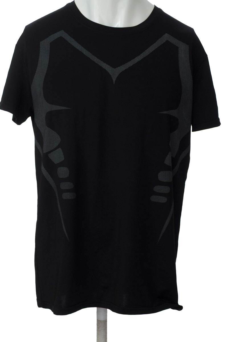 Ropa Deportiva color Negro - Closeando