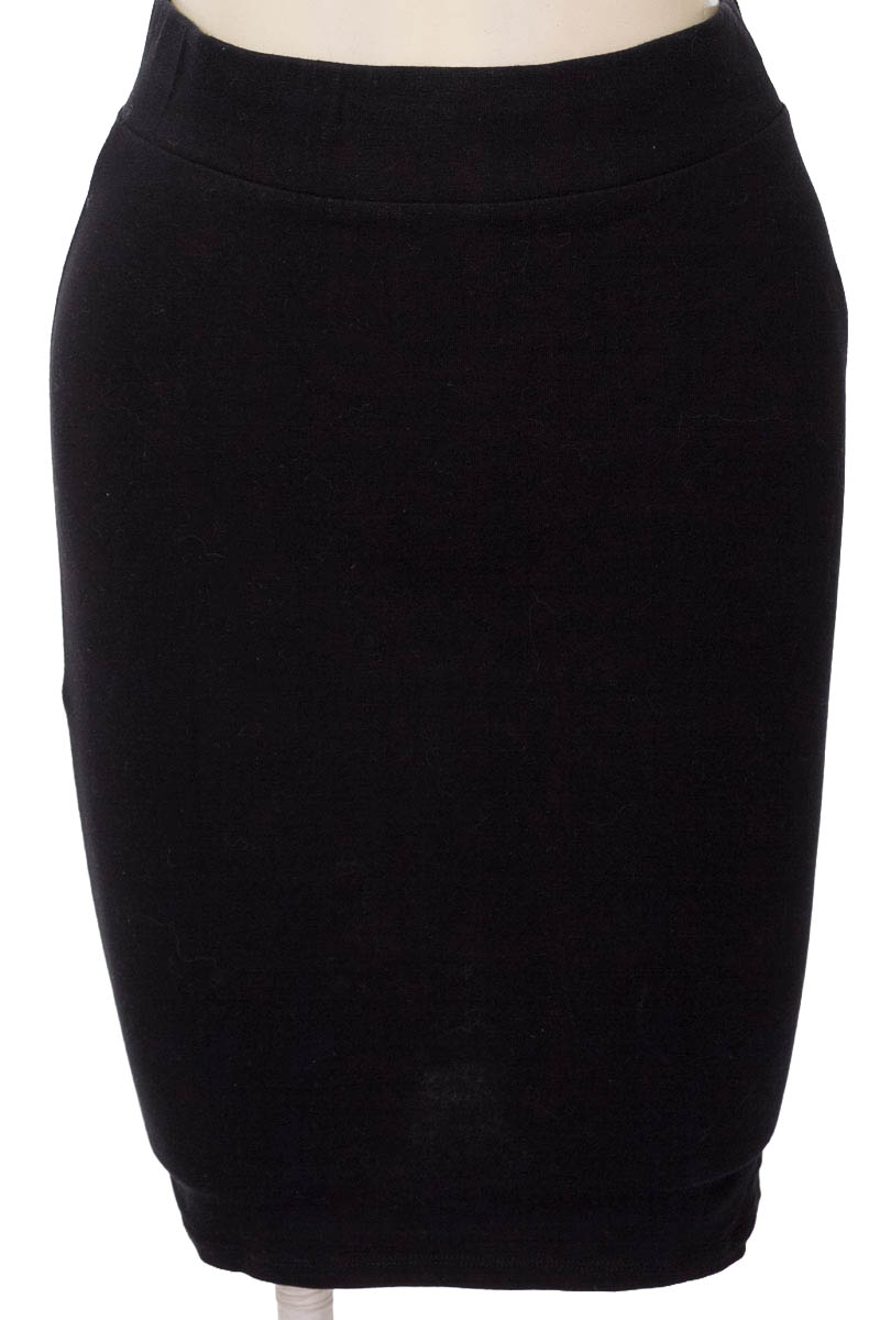 Falda color Negro - Bershka