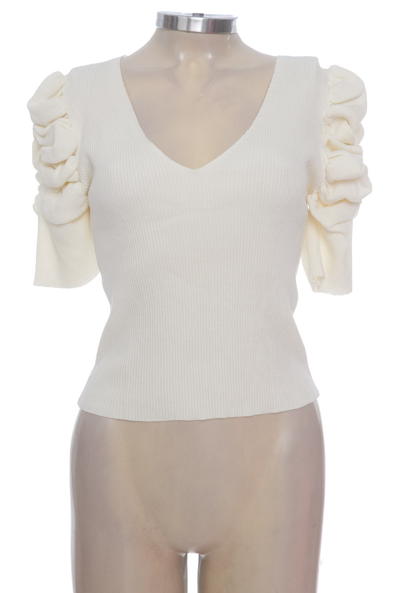 Sweater color Beige - Closeando