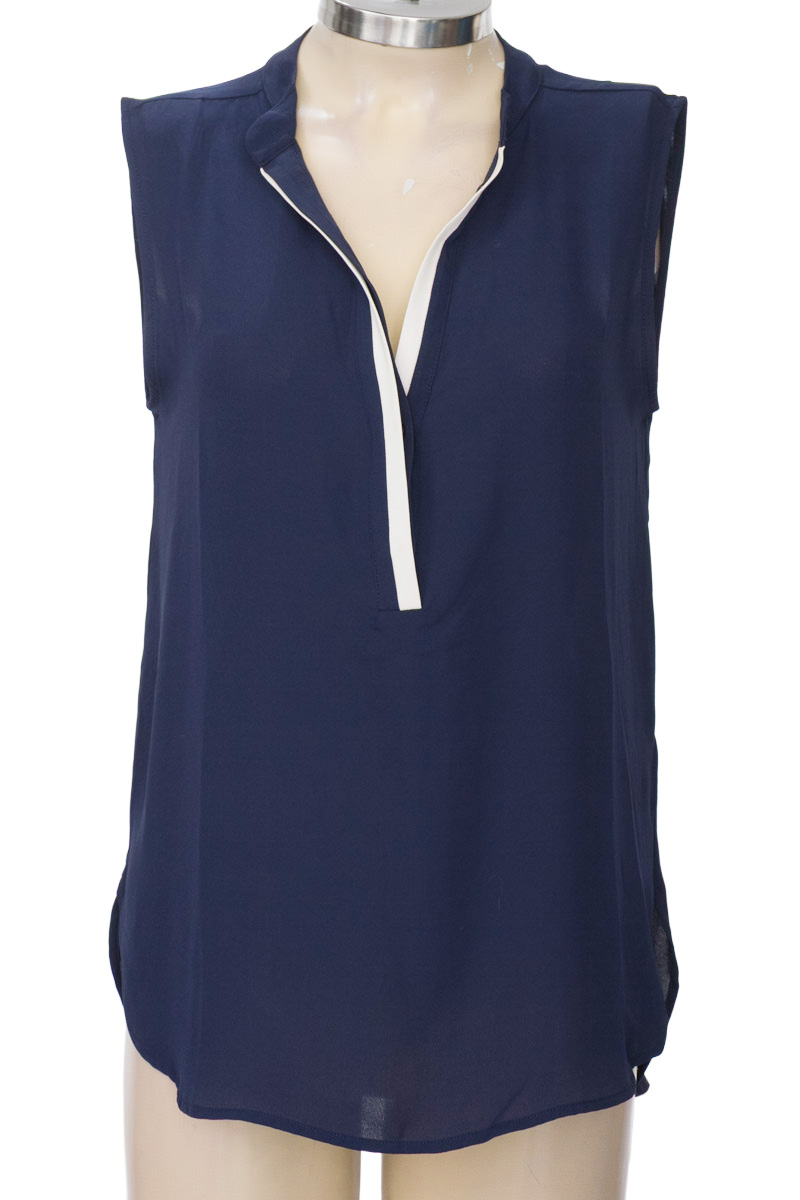 Top / Camiseta color Azul - C&T