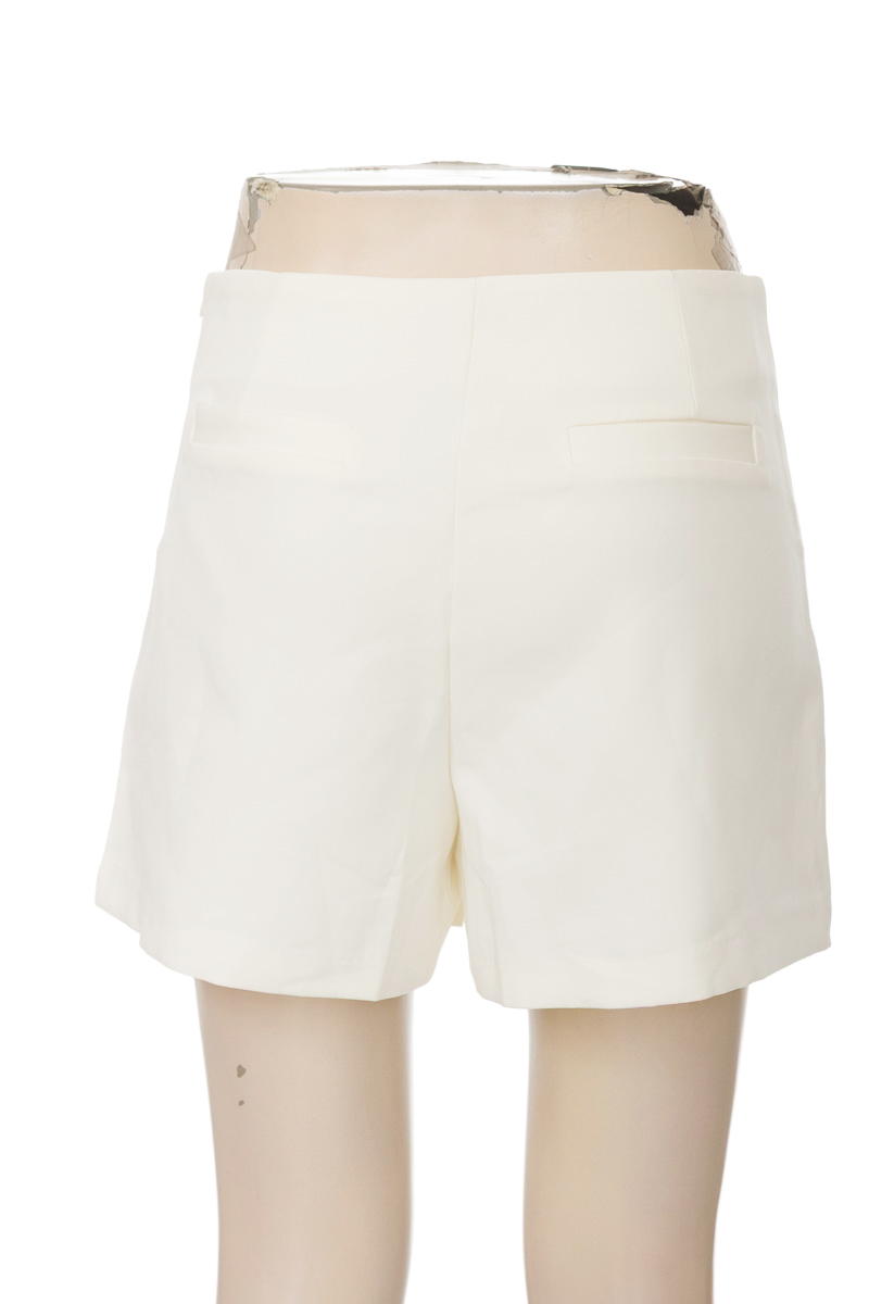 Short color Beige - Closeando