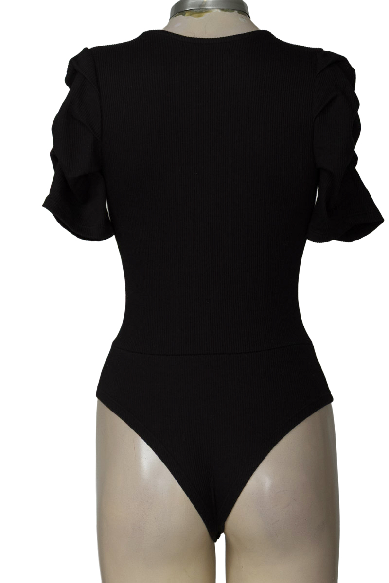 Top / Camiseta color Negro - NAVISSI
