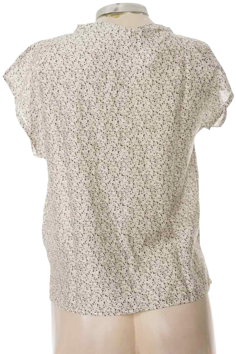 Top / Camiseta color Blanco - Closeando