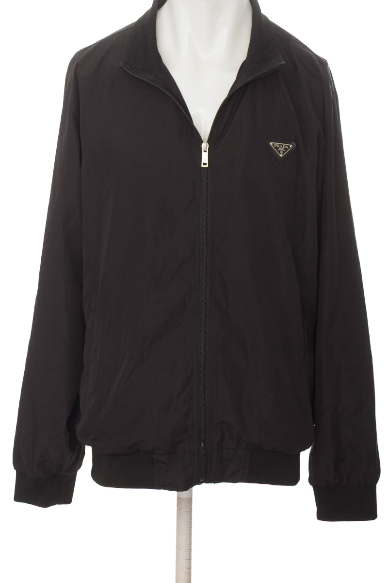 Chaqueta color Negro - Closeando