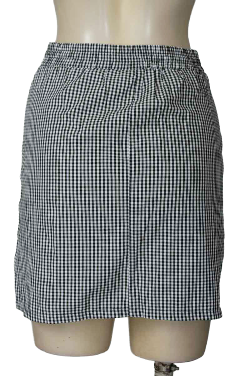 Falda color Negro - Closeando
