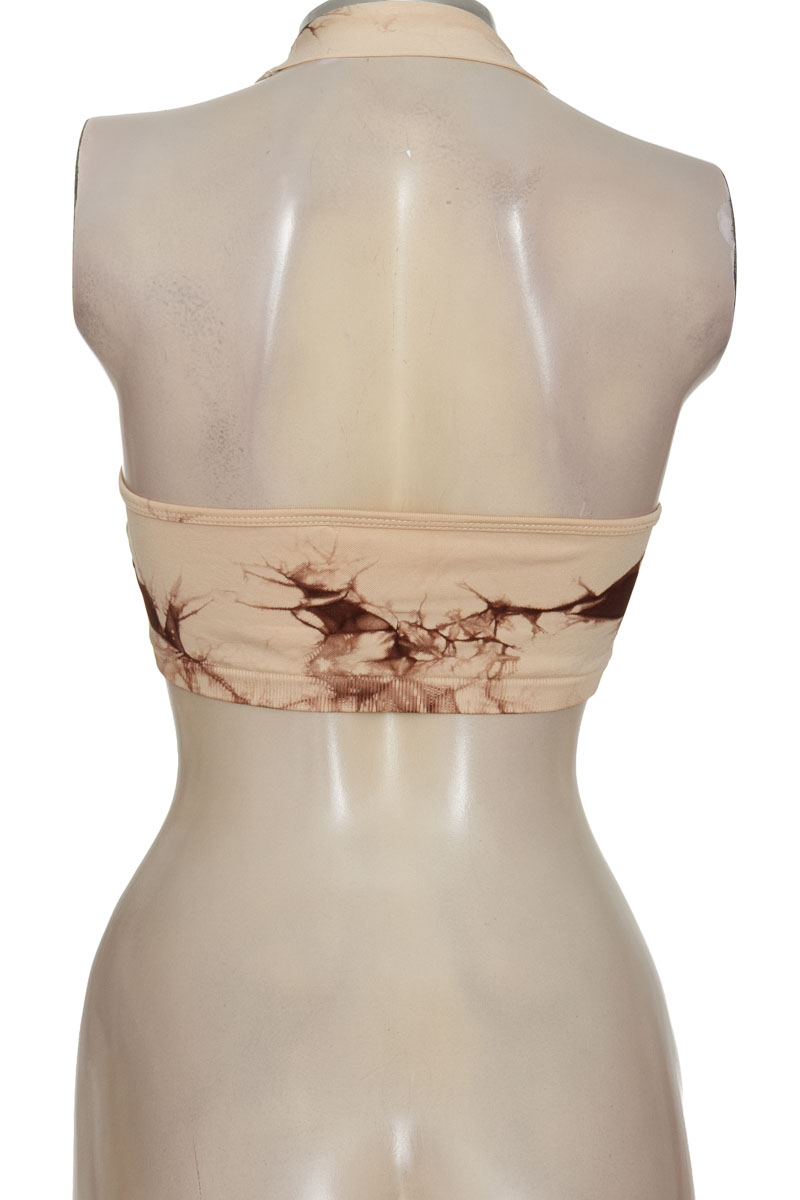 Ropa Deportiva / Salida de Baño color Beige - Closeando