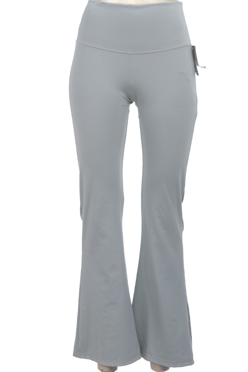 Ropa Deportiva / Salida de Baño color Gris - TENFIT