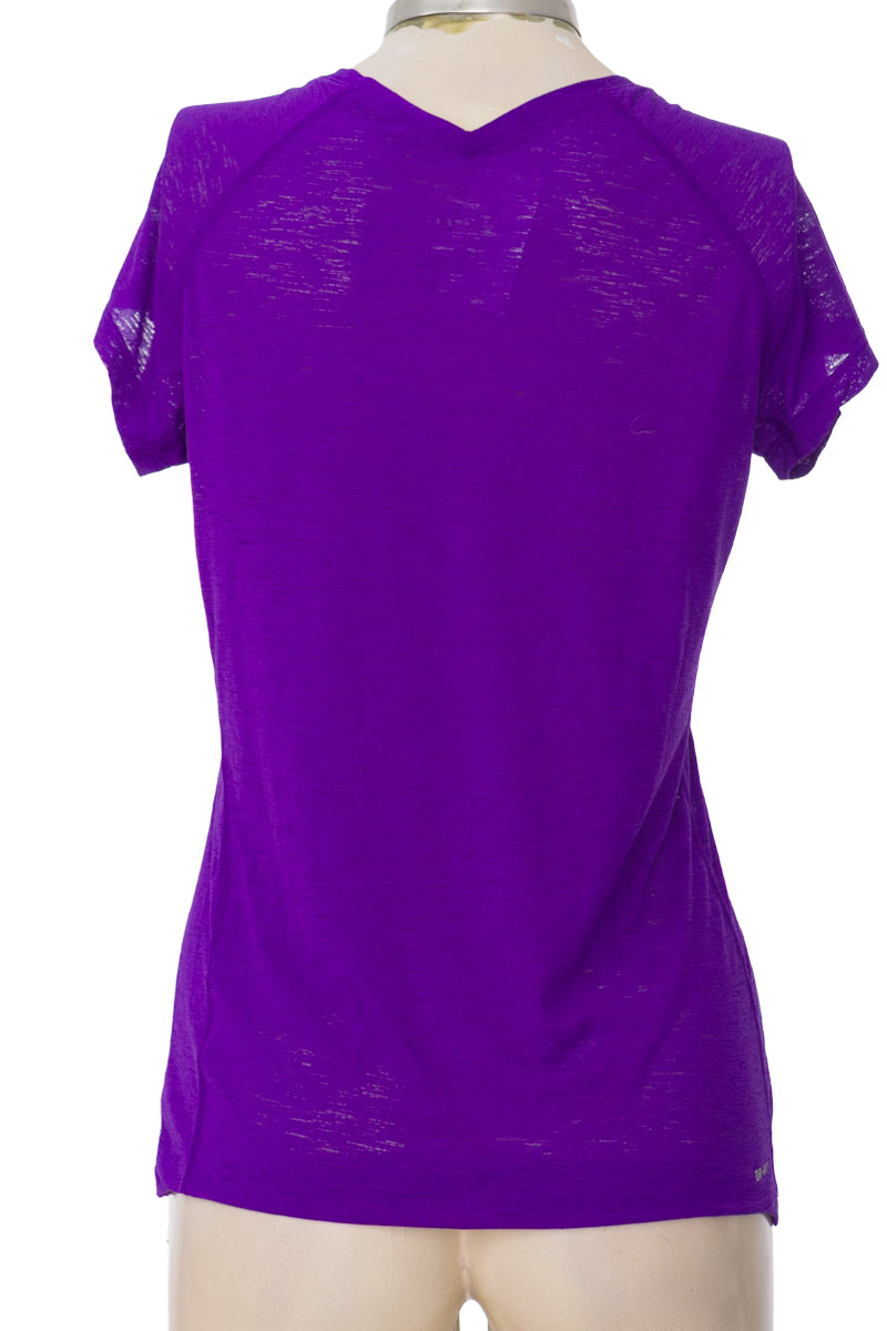 Ropa Deportiva / Salida de Baño color Morado - Nike