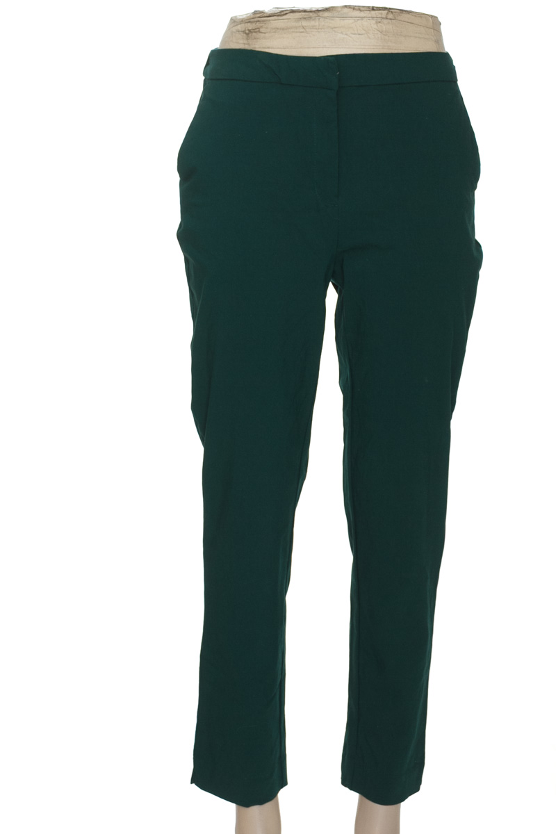 Pantalones color Verde - University Club