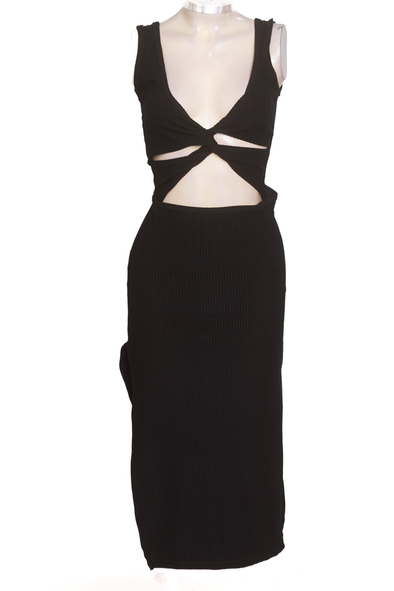 Vestido / Enterizo color Negro - Closeando