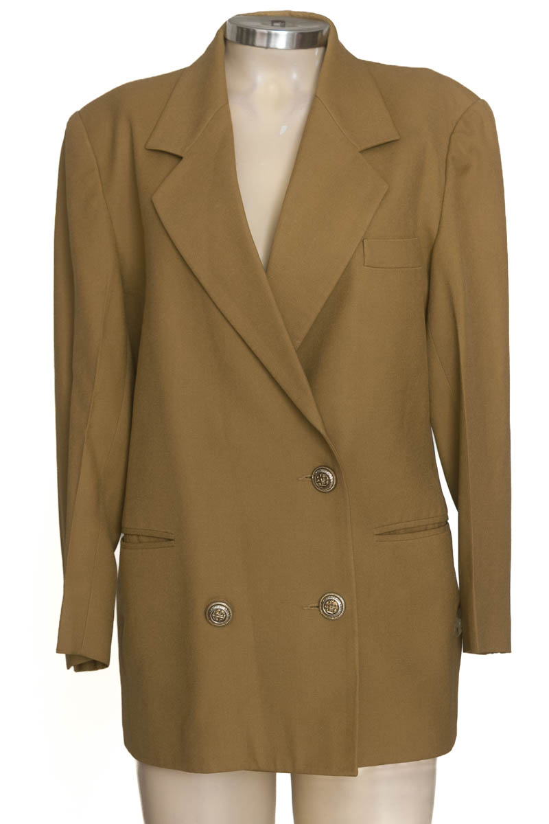 Chaqueta / Abrigo color Beige - Clea fashion style