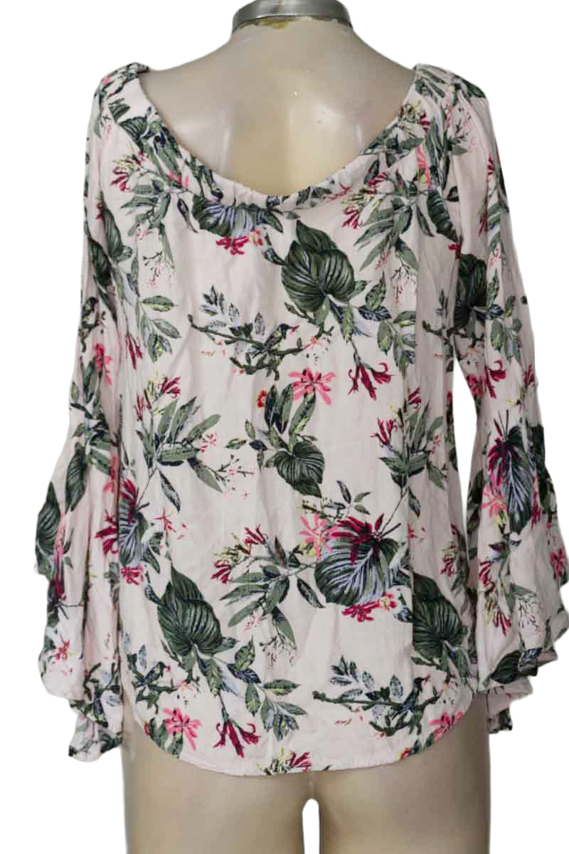 Blusa color Rosado - Basement