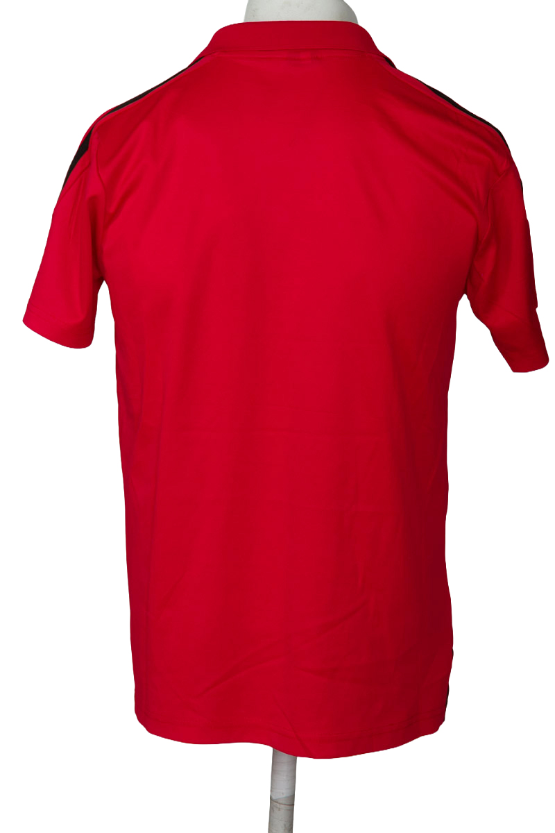 Ropa Deportiva color Rojo - Closeando