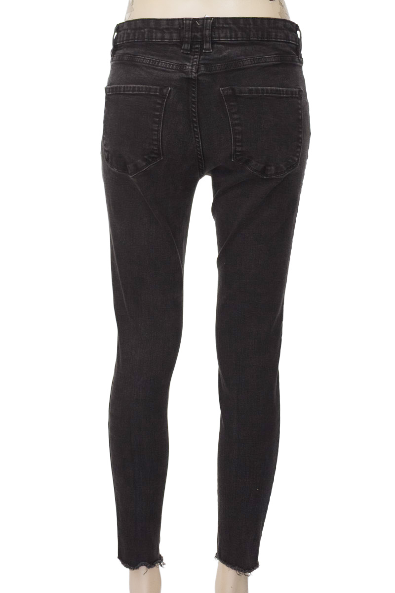 Pantalones color Negro - MNG