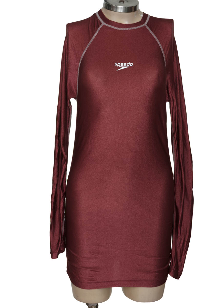 Ropa Deportiva / Salida de Baño color Vinotinto - Speedo