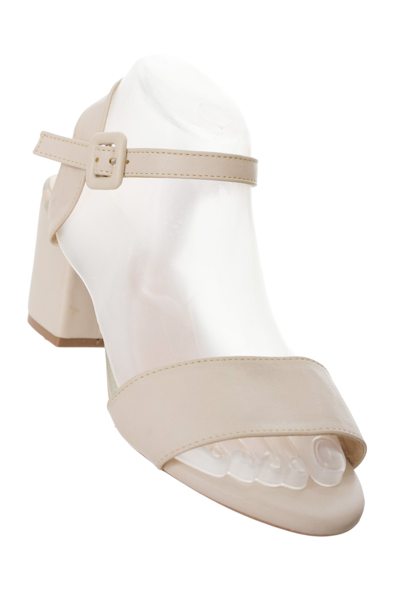 Zapatos color Beige - Bata